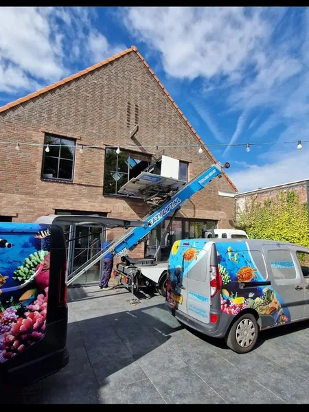 Foto van Eazylift: verhuislift van Eazylift aan het werk